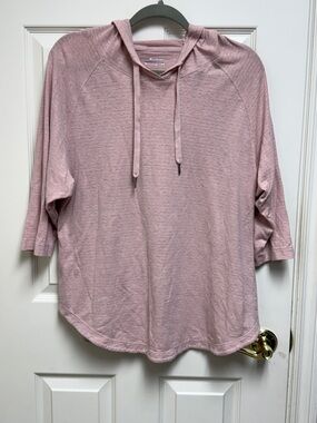 Columbia Women’s Dusty Rose Spring/Summer Hooded Pullover